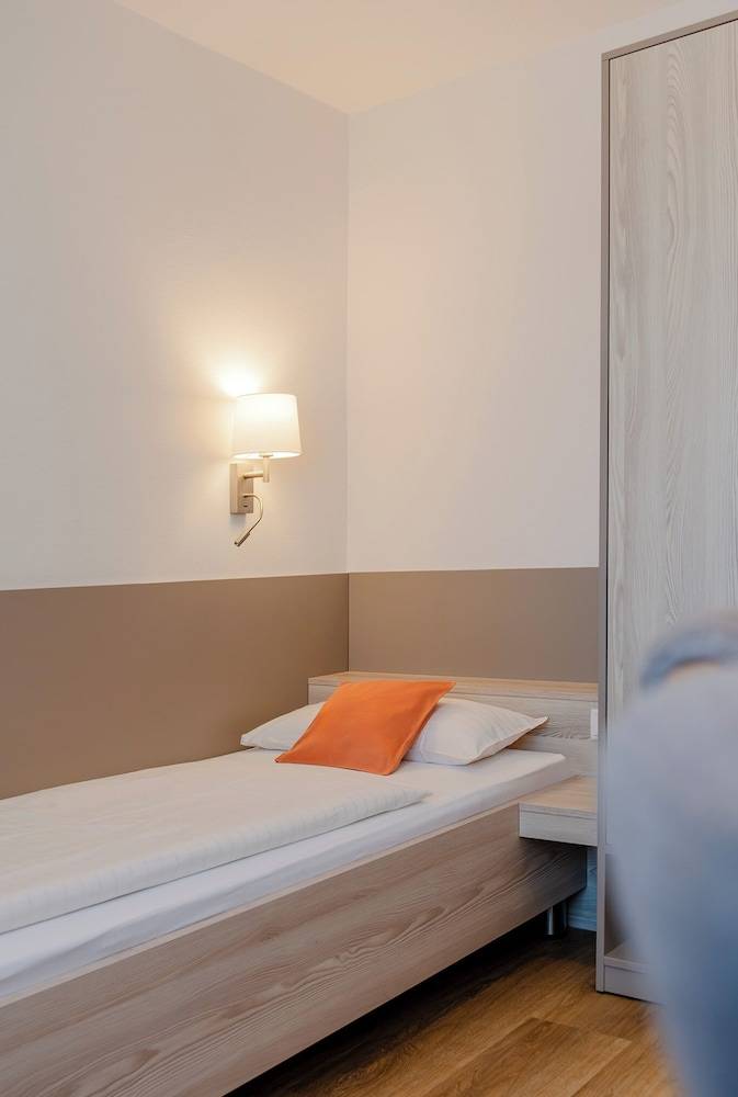 Hotel Am Steinberg 1