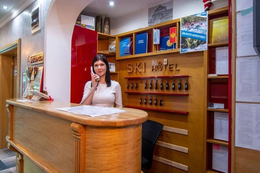 Ski Hotel 1