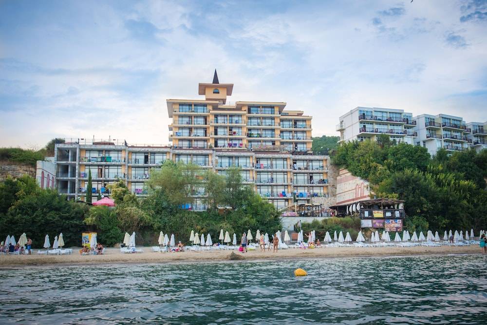 Tiva del Mar Beach Hotel 1