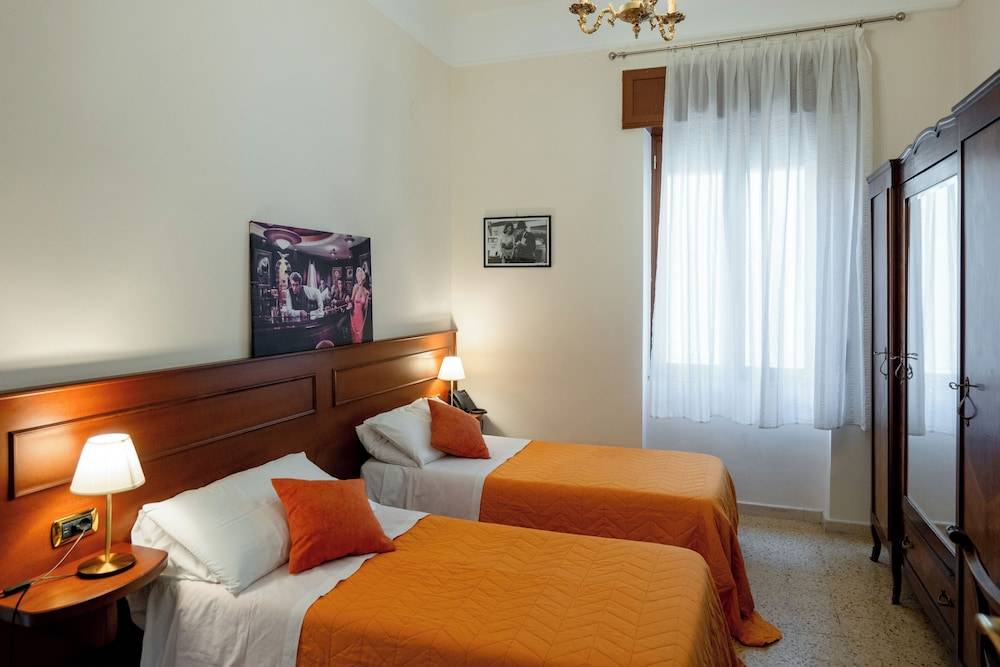 Vittoria Guest House Battipaglia 1