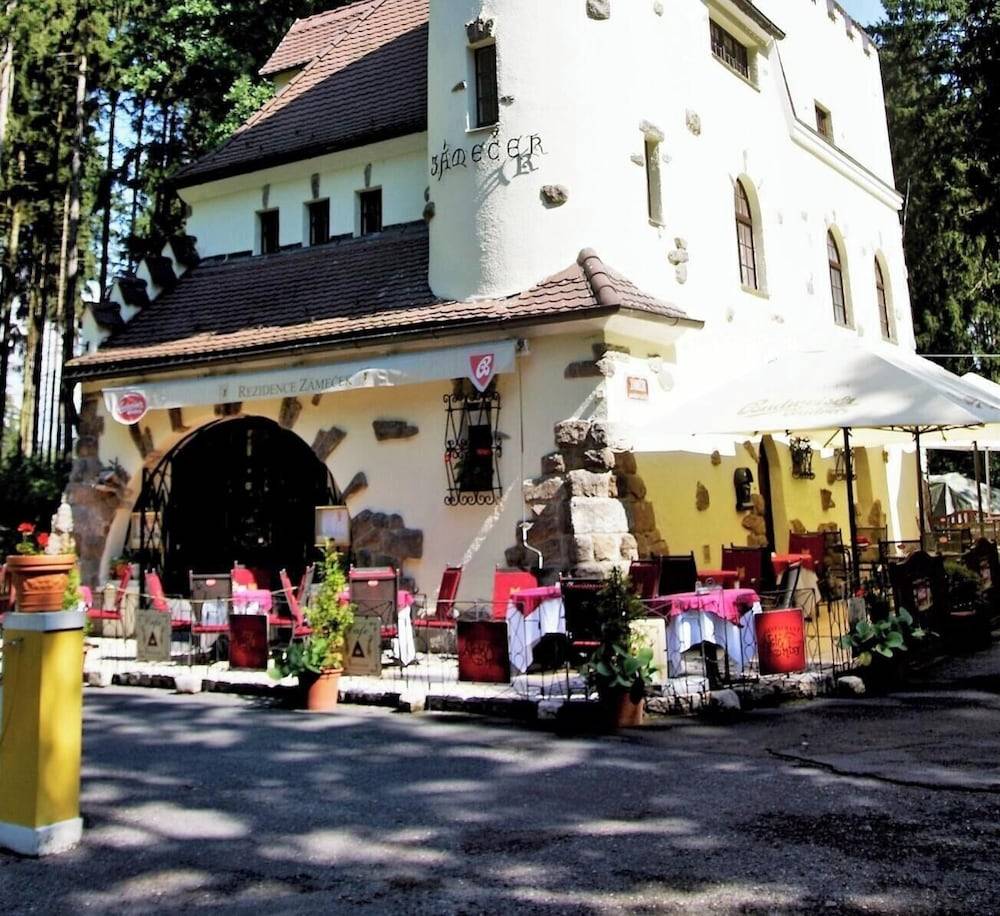 Rezidence Zámeček - Boutique Hotel 1