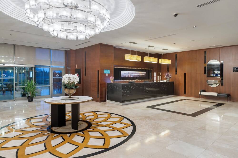 Miracle Istanbul Asia Airport Hotel & Spa 2