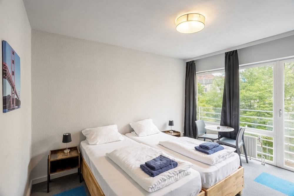 Icke Apartments 2