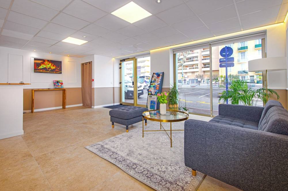 Hotel Parisien 2