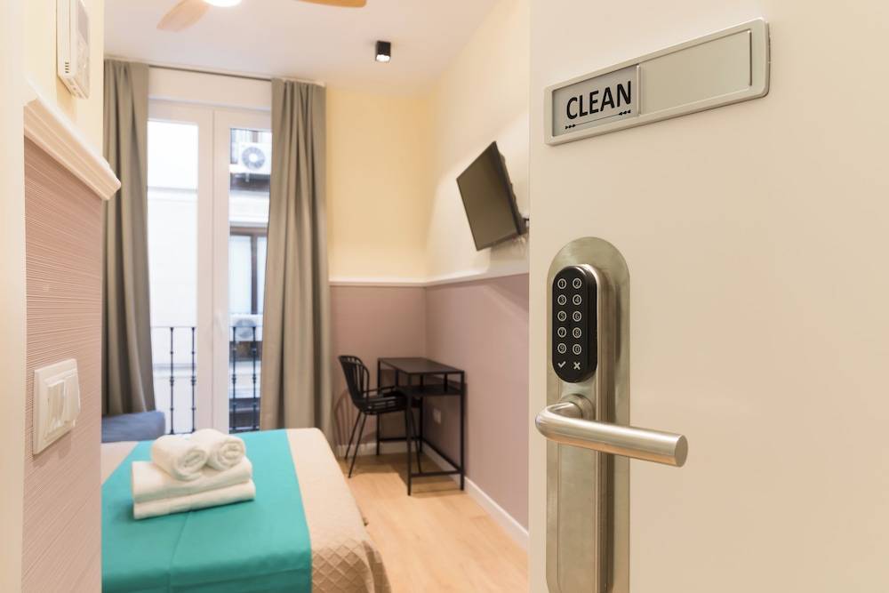 Hostal Evocare Madrid 1