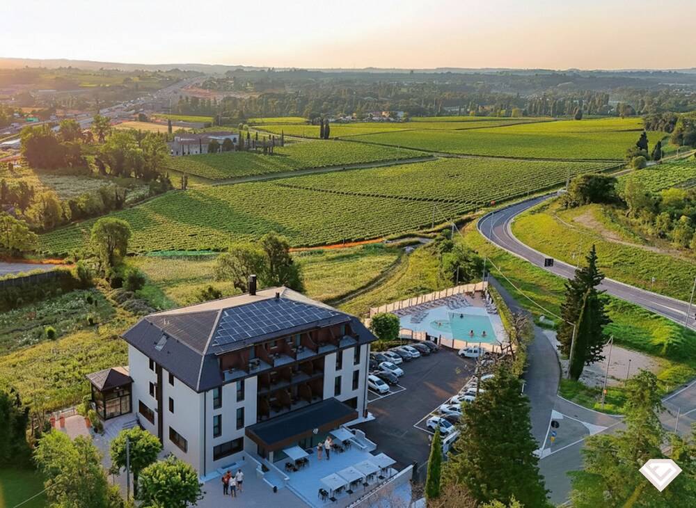 Ile Hotel 1