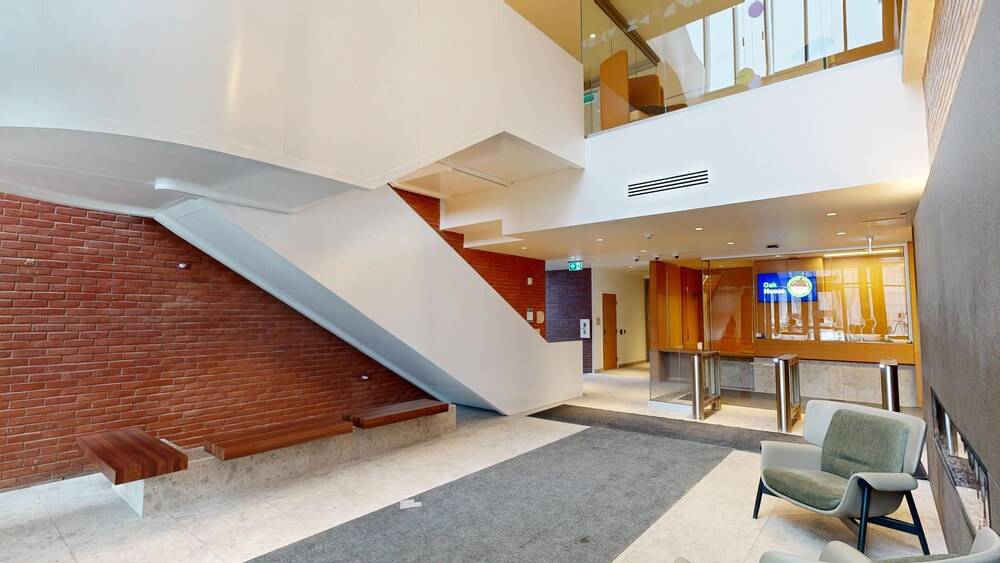 Oak House Residence 2