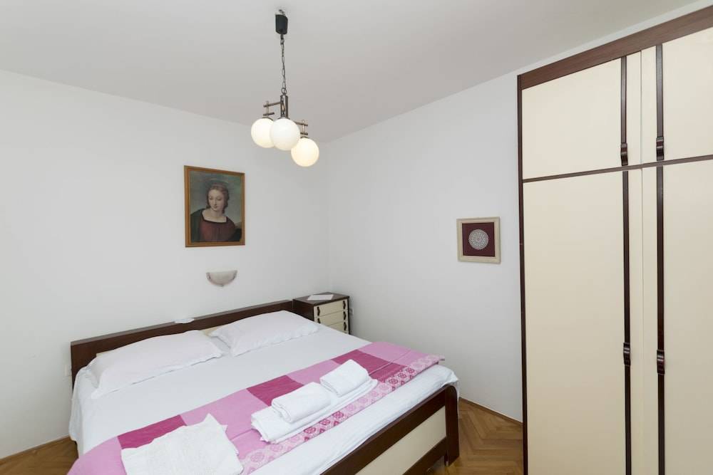 Apartments Tina Sea ​View 2