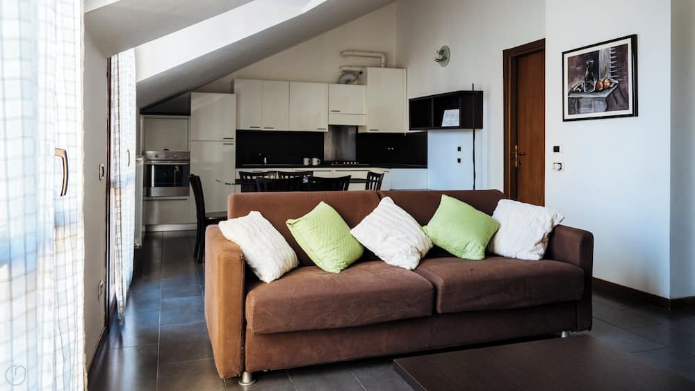Viale Hambury 51 1