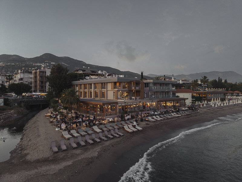 En Vie Beach 1