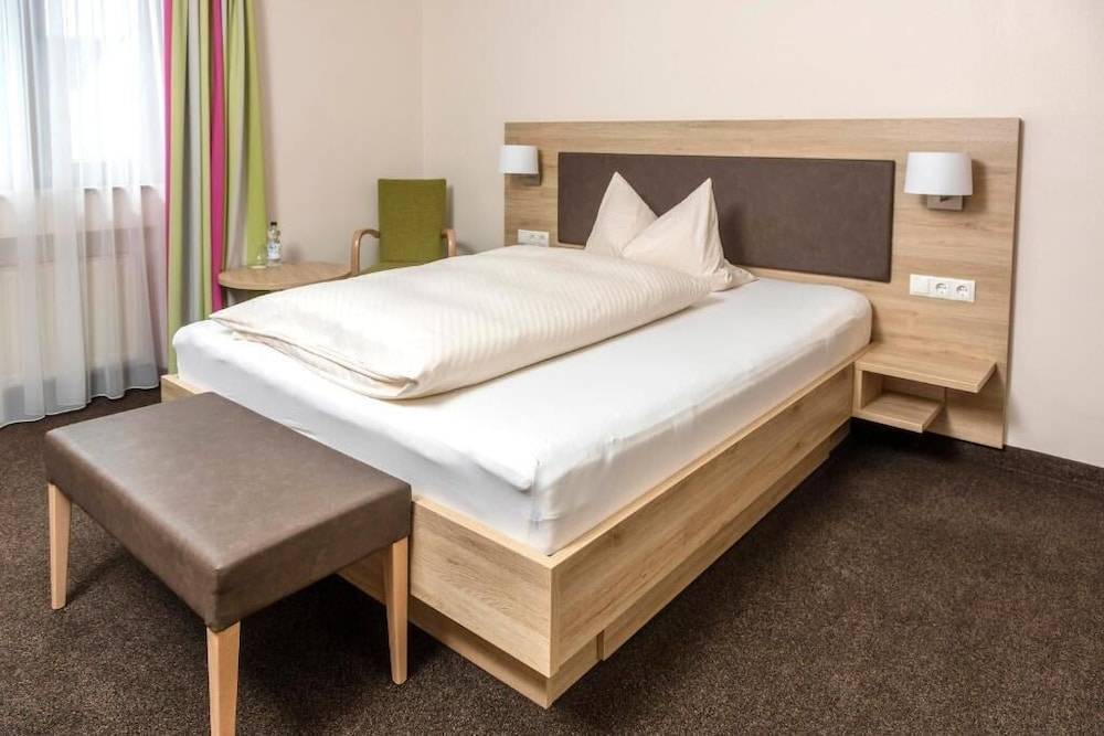 Landhotel Wolf-Mertes 1