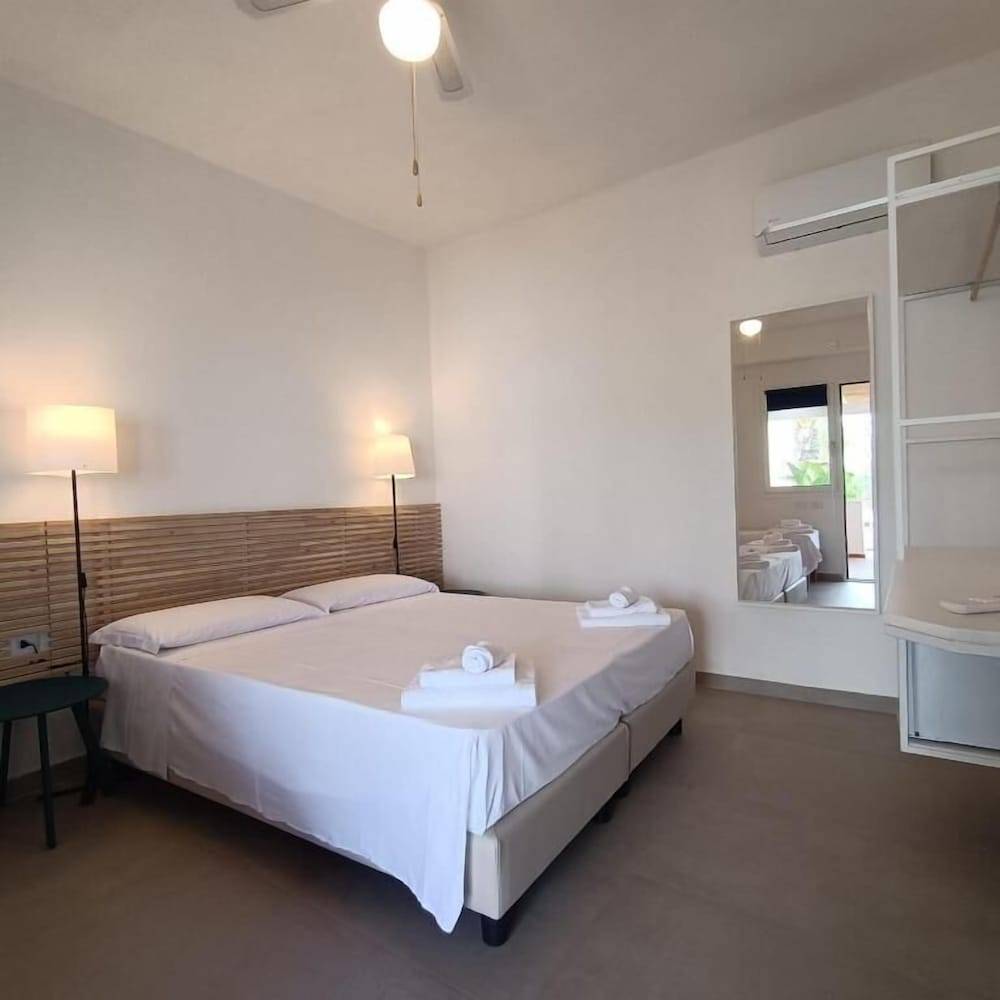 Lido Di Alghero Beach Resort 2