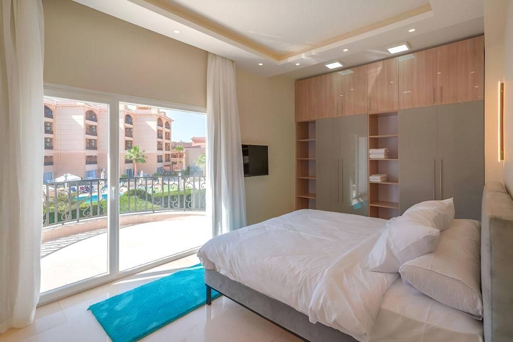 Selena Bay Beach Resort 1
