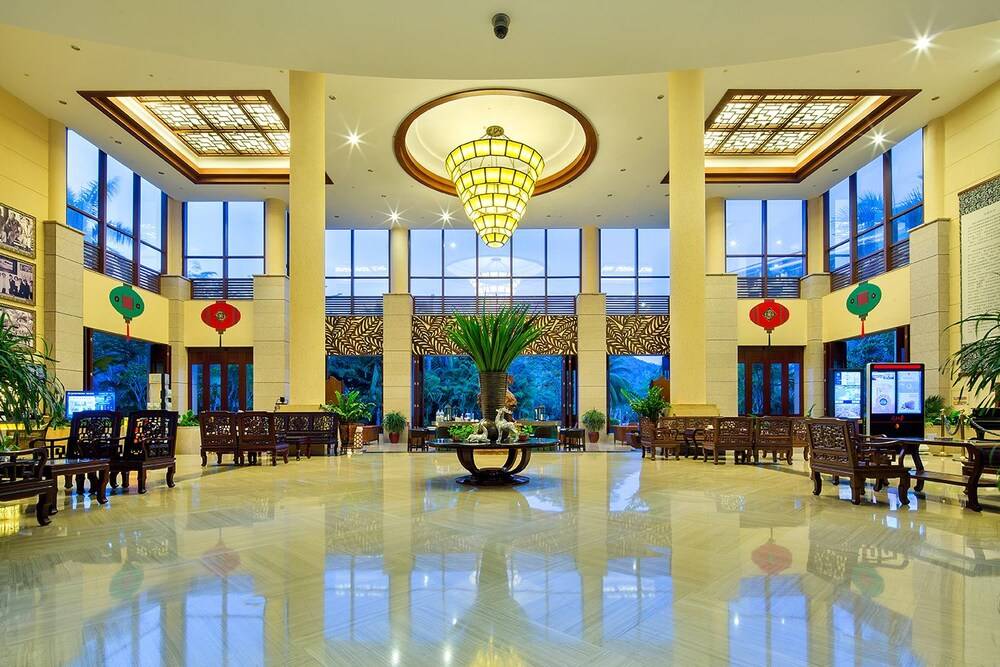 Sanya Luhuitou Guesthouse & Resort 2