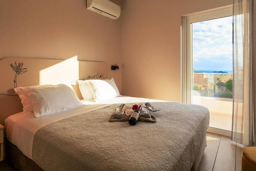 Vakakis Family Luxury Studios 1