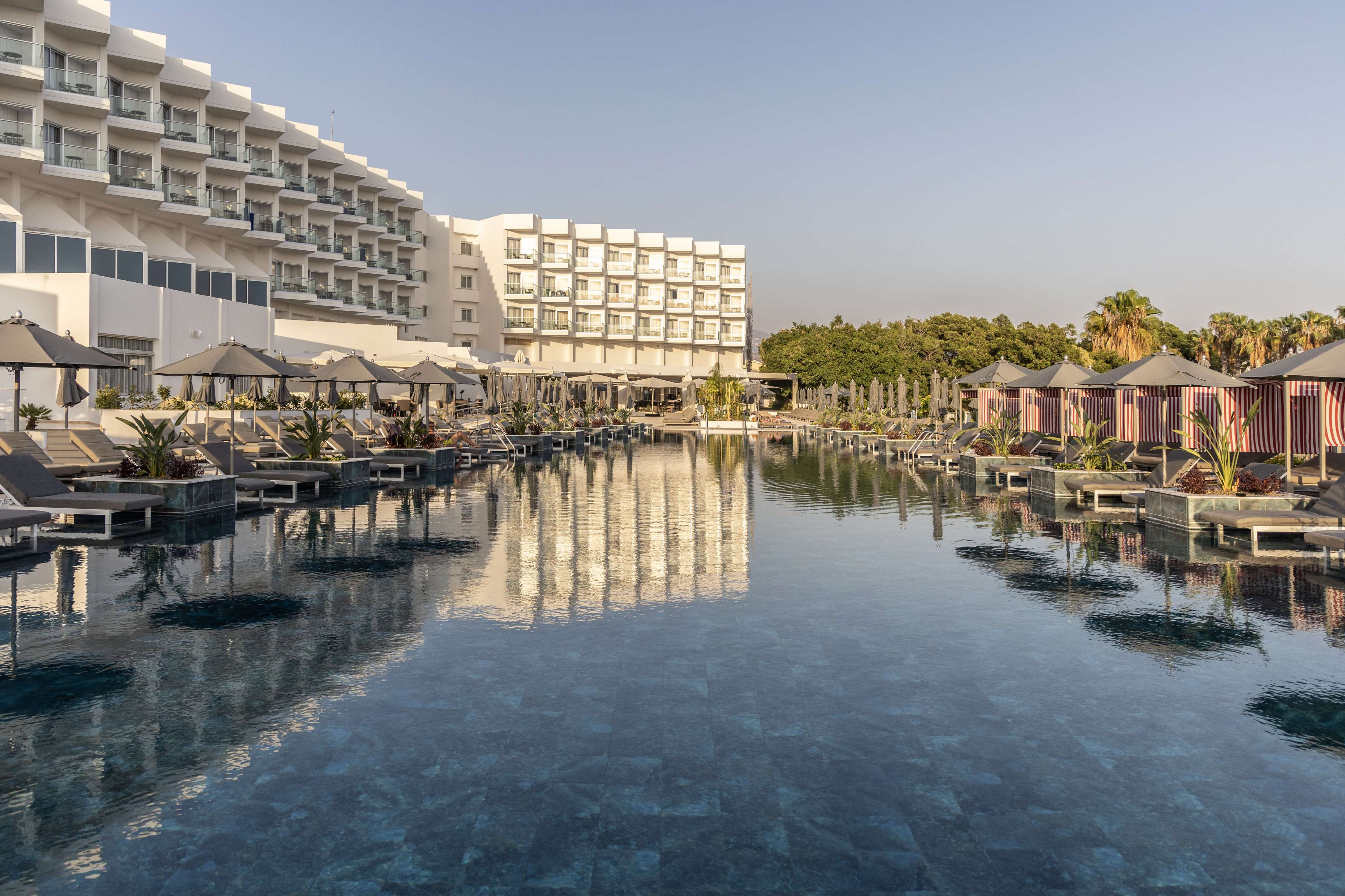Cali Resort & Spa Designed For Adults by Louis Hotels 2