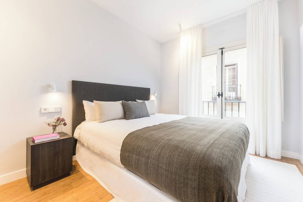 Edmond Vibes Plaza de España Suites 2