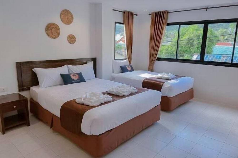 RoomQuest the Beach Kalim Patong 1