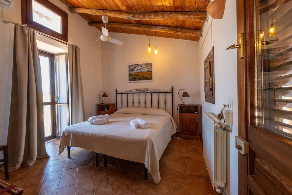Fattoria Manostalla Villa Chiarelli 2