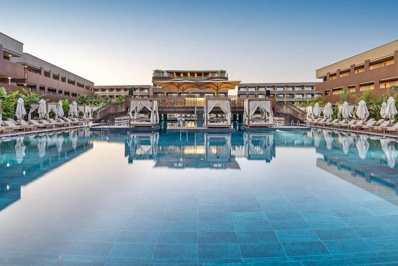 Jacaranda Luxury Resort 2