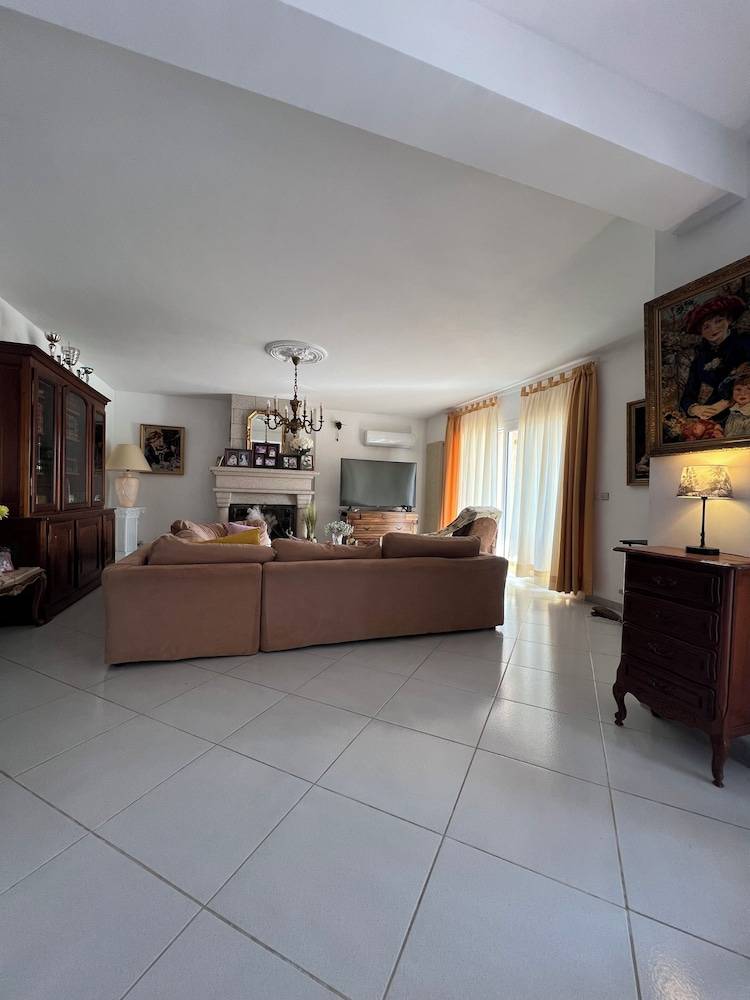 House Angeli 2