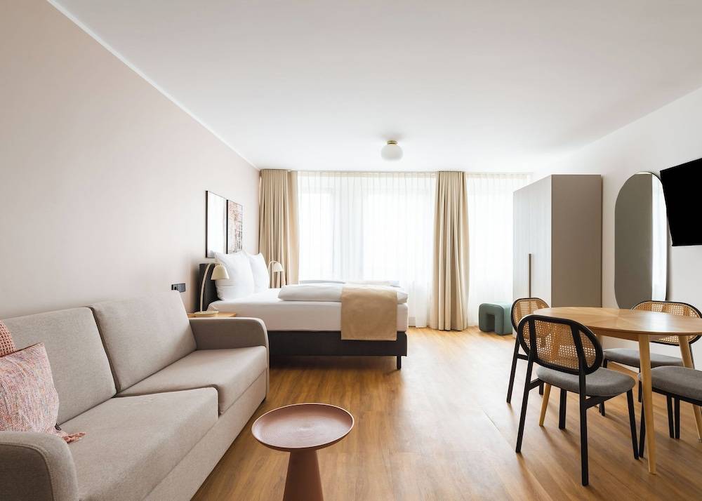 Limehome Leverkusen Wiesdorfer Platz 1