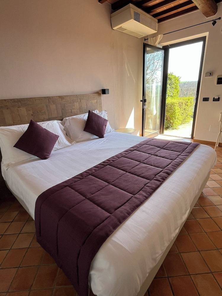 Porsenna Resort 1