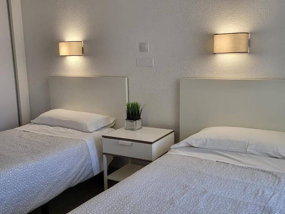 Las Camelias Apartments 1