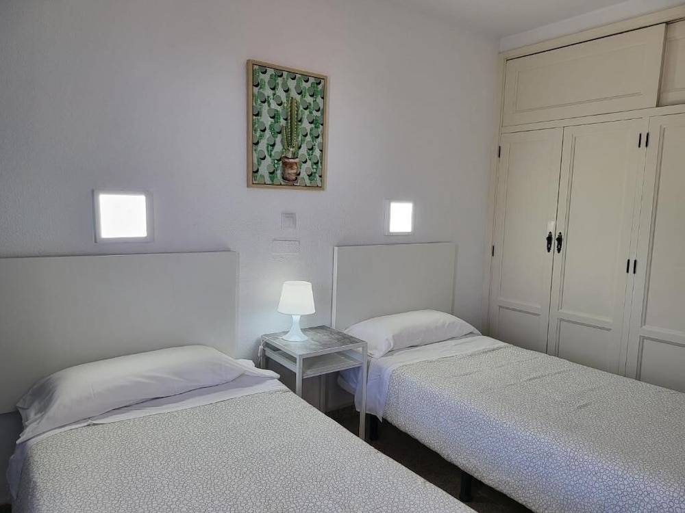 Las Camelias Apartments 2
