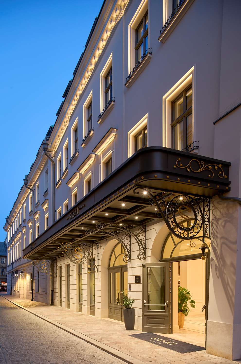 Hotel Saski Krakow Curio Collection by Hilton 2