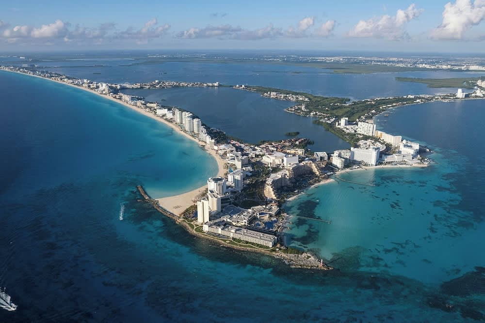 Aloft by Marriott Cancun 1