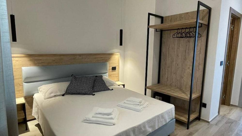 Bari Airport Rooms 1
