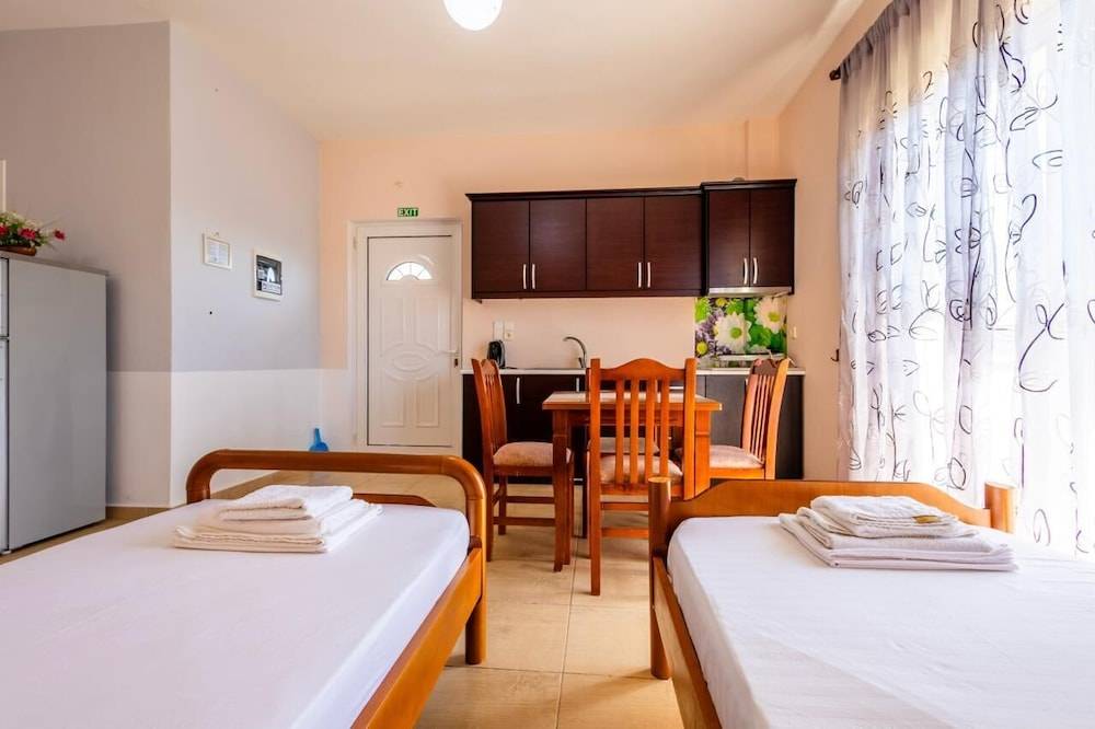 IONIAN LUXURY APARTMENTS 2