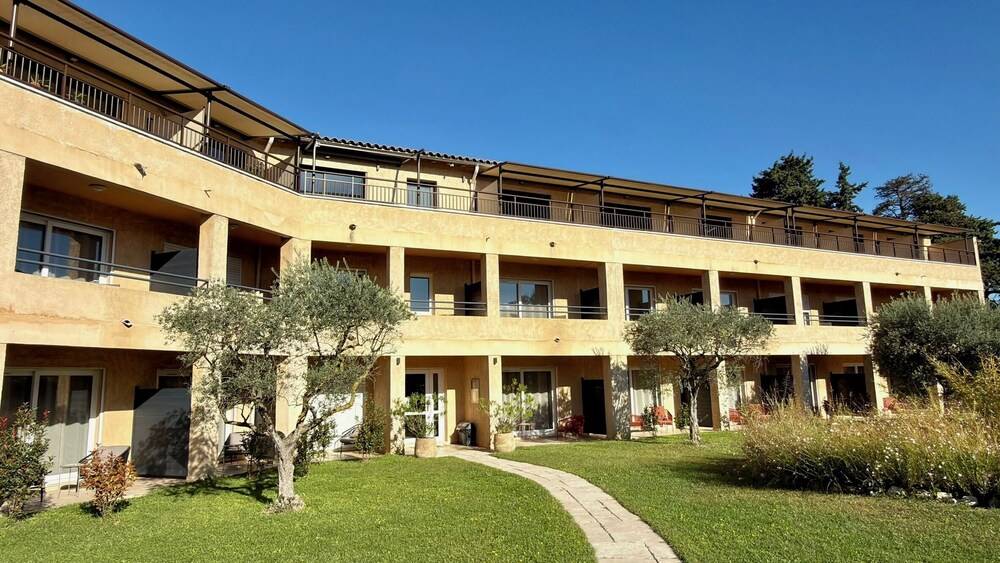 Hôtel La Perna 1