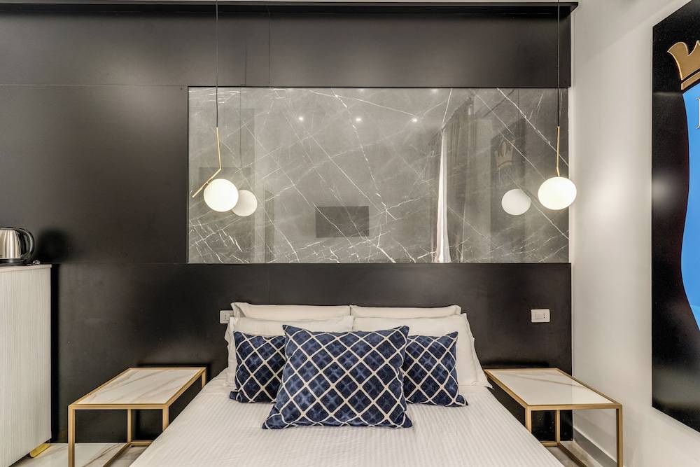 ELITE ROOMS NAPOLI 2