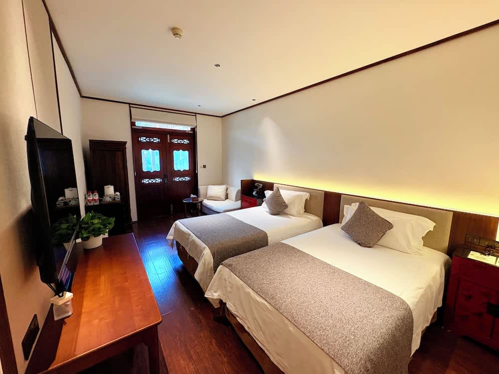 Jingshan Garden Courtyard Hotel Beijing Forbidden City Newly renovated Tianmen Wangfujing Gardenhutong BejjingCourtyard 2
