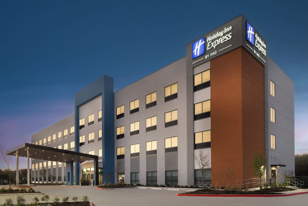 Holiday Inn Express & Suites DFW Airport Southwest - Euless by IHG 1
