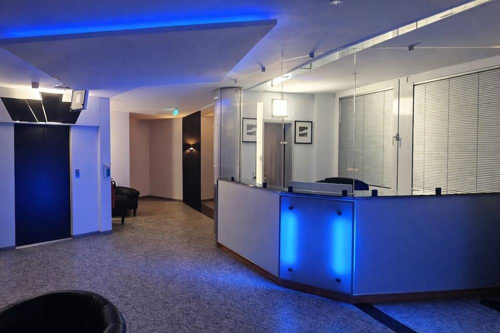 Check-Inn Hotel - Offenbach 1