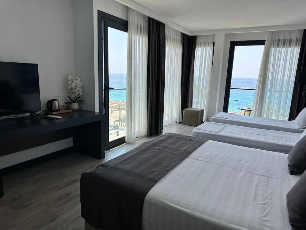 Palladium Hotel- Luxury Leading Hotels 2