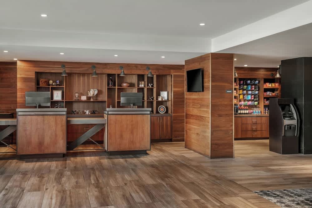 Four Points by Sheraton Los Angeles Westside 2