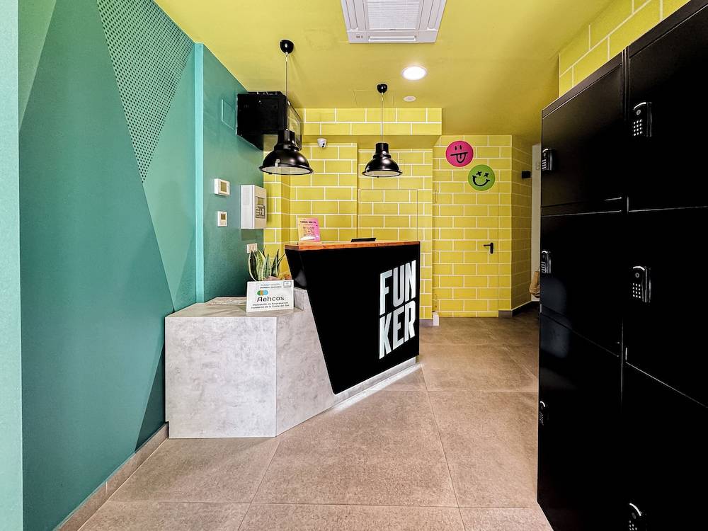 Funker Hostel 2