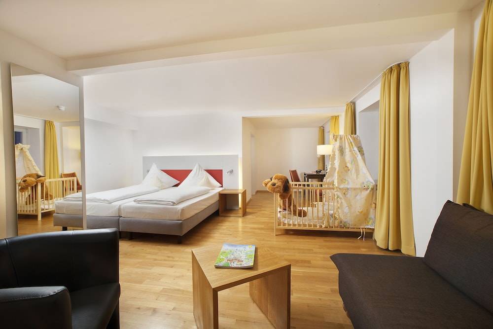 AKZENT Brauerei Hotel Hirsch 1