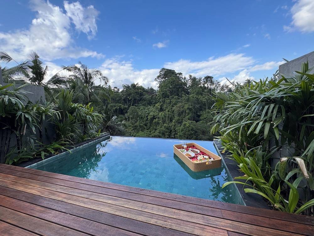 The Clifton Villas Ubud 1