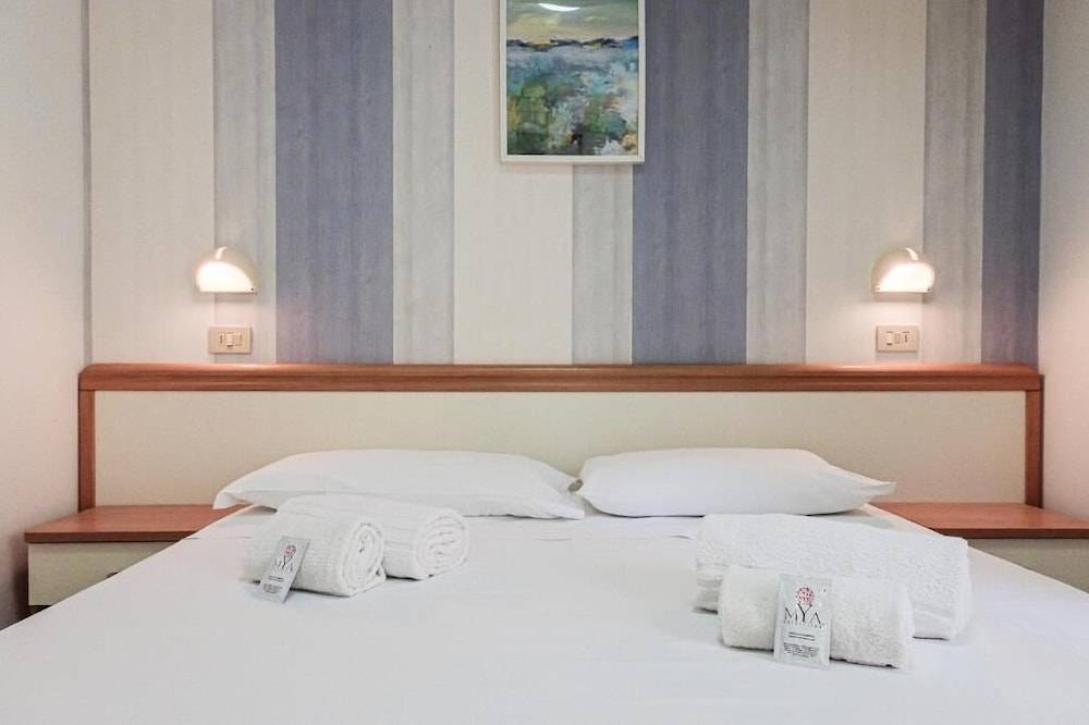 Hotel Blue Ribbon 1