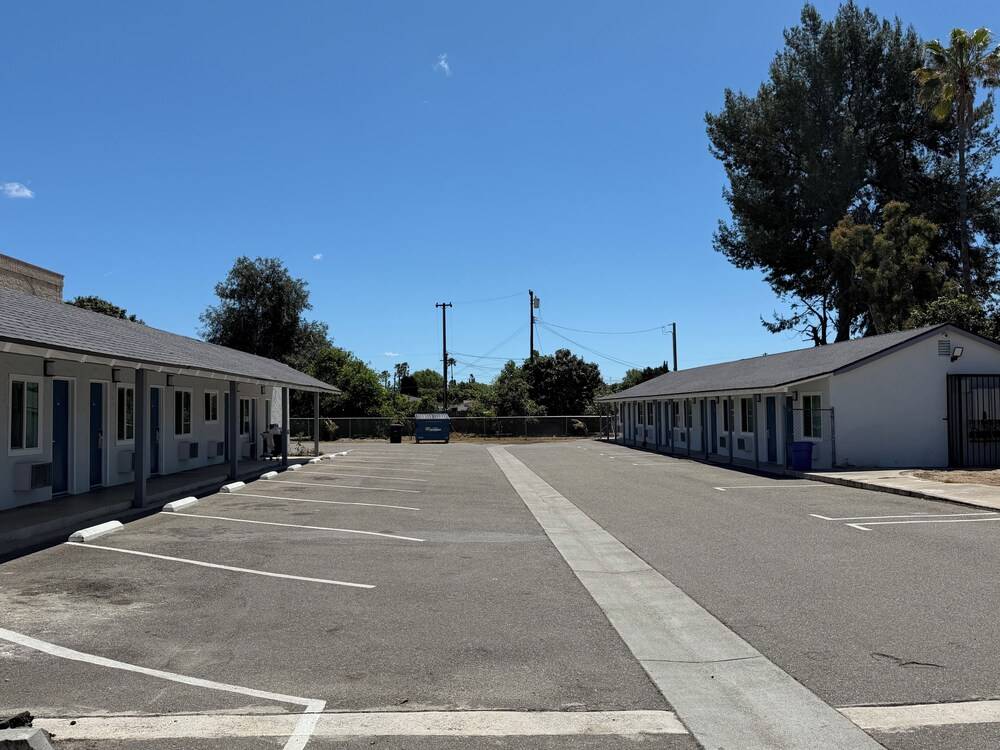 Angel Motel near Anaheim 1