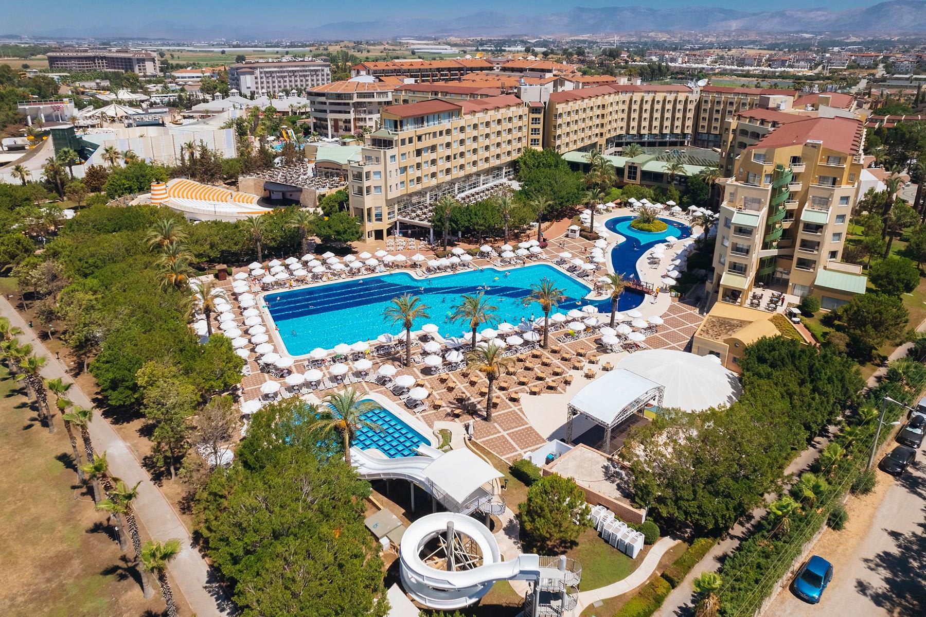 Selectum Family Resort Side 1