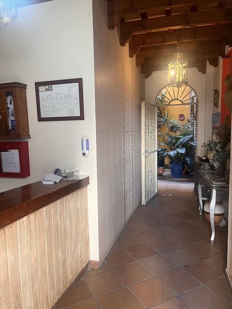 Hostal Lojo 2