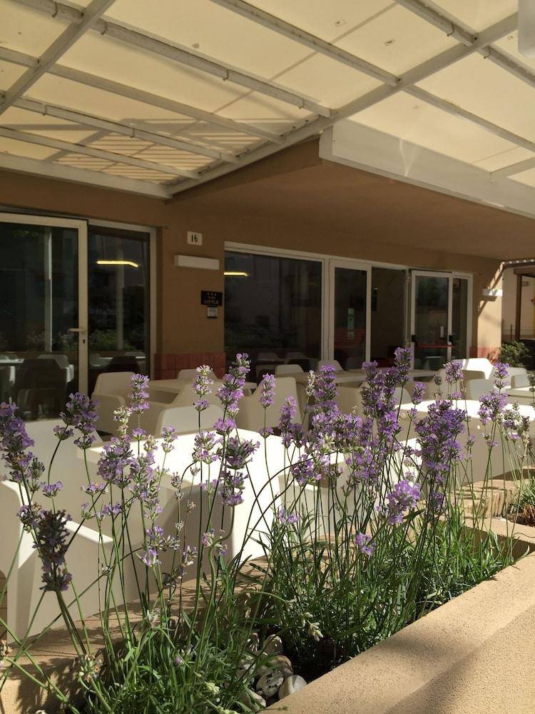 Hotel Little 1