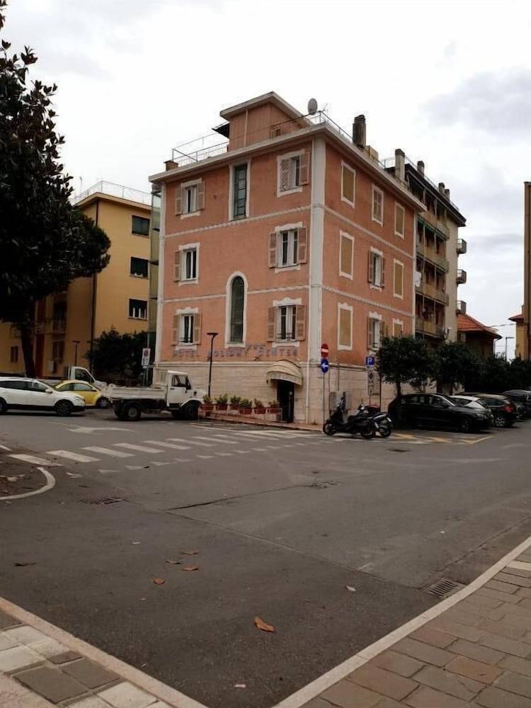 Piccolo hotel holiday center 1