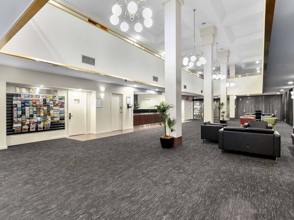 Mantra Meridien Adelaide 1